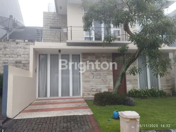 image RUMAH 2 LANTAI DI APPLE RESIDEN KOTA BATU (1)