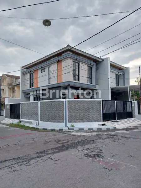 image RUMAH BARU 2 LANTAI BARUK - RAYA MERR RUNGKUT, SURABAYA TIMUR. DEKAT PERUMAHAN NIRWANA - PANDUGO - MEDOKAN ASRI - PENJARINGAN ASRI - RUNGKUT ASRI - RUNGKUT MADYA, DLL. (1)