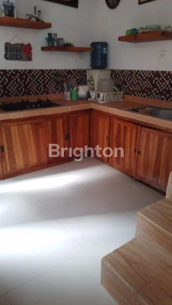 image DIJUAL RUMAH JLN.MERTASARI SIDAKARYA DENPASAR SELATAN\NFULL FURNISHED\NLT:95 \NLB :120 \N3 KAMAR TIDUR \N4 KAMAR MANDI\NIMB\NSHM\N\NHARGA 1,1 M NEGO \N\N-5 MENIT KE RUMAH SAKIT BALI MANDALA \N-10 MENIT KE PANTAI SANUR \N-10 MENIT KE ICON MALL SANUR \N-17  (4)