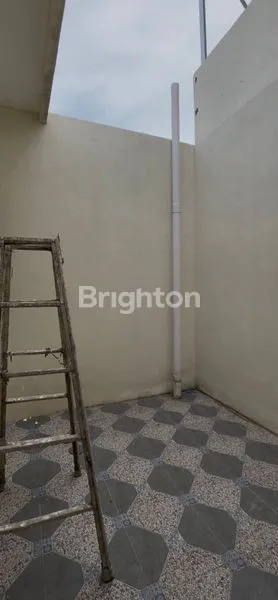 image RUMAH SIAP HUNI 6 MENIT KE RS HERMINA (8)