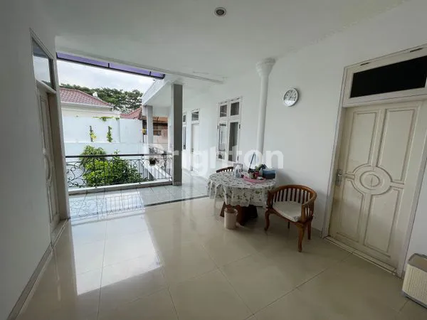 image RUMAH MEWAH ONE GATE SYSTEM DI CLUSTER MAGNOLIA, ALAM SUTERA (2)