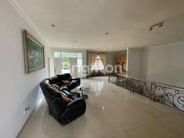 image RUMAH MEWAH ONE GATE SYSTEM DI CLUSTER MAGNOLIA, ALAM SUTERA (7)