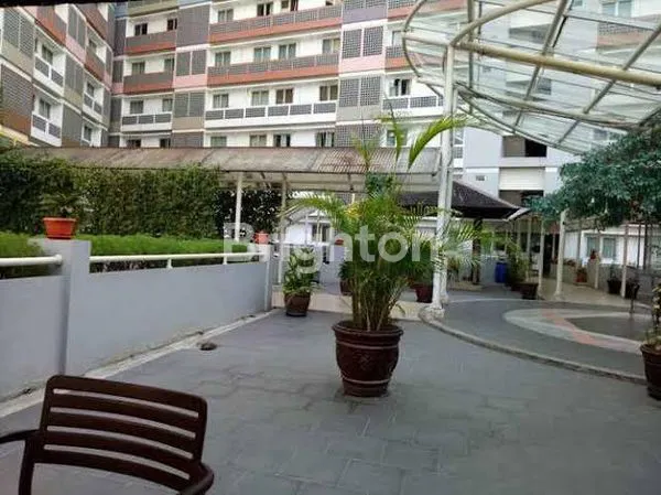 image JUAL CEPAT APARTEMENT TIPE STUDIO( 2 UNIT HARUS DIBELI SEKALIGUS KARENA CONNECTING DOOR),MARGONDA,DEPO,JAWA BARAT. (2)