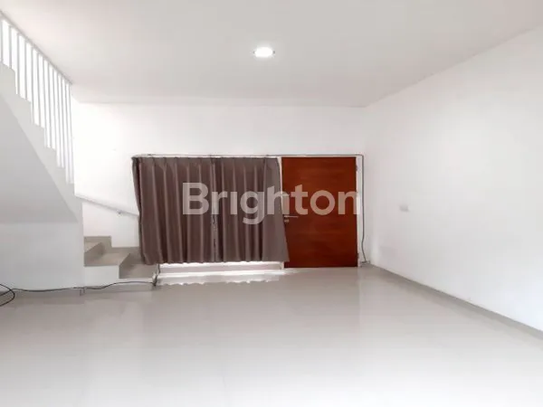 image RUMAH 2 LANTAI SEMI FURNISHED — DE BAMBOO RESIDENCE (8)