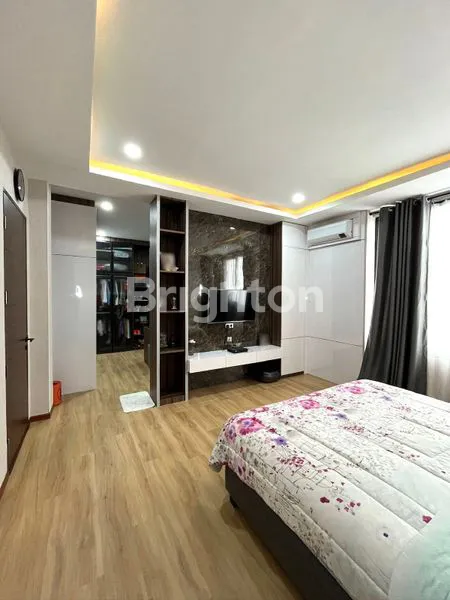 image TURUN HARGA DIJUAL CEPAT KOMPLEK BEBAS BANJIR VILLA MEWAH SIAP HUNI FULL PERABOT & BANGUNAN BARU KOMPLEK MALIBU MEDAN POLONIA (6)
