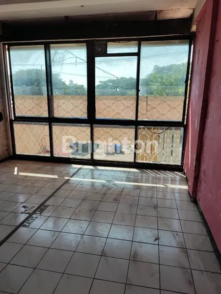 image RUKO DEKAT PELABUHAN PERAK COCOK UNTUK USAHA (3)