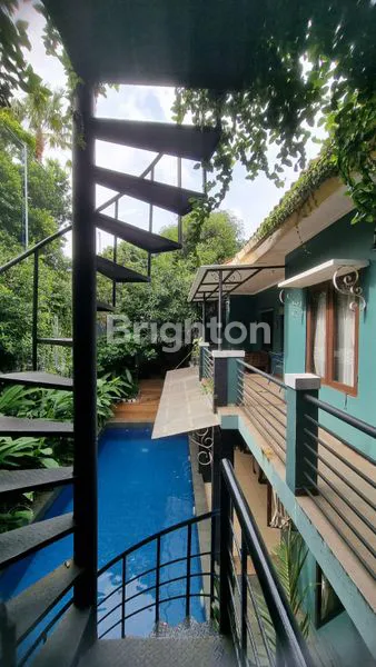 image RUMAH BESAR DAN LUAS,JATI CEMPAKA,JATIWARINGIN,JAKARTA TIMUR (7)