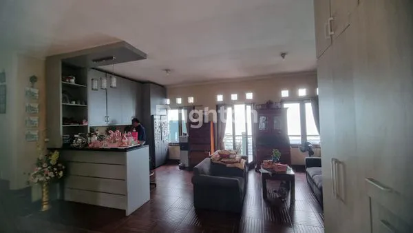 image RUMAH BESAR DAN LUAS,JATI CEMPAKA,JATIWARINGIN,JAKARTA TIMUR (1)