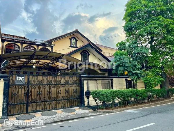 image RUMAH BESAR PINGGIR JALAN DURENSAWIT (1)