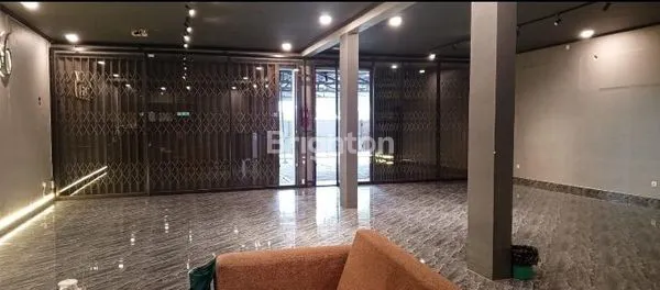 image GUDANG BESAR LUAS PINGGIR JALAN PASARMINGGU (7)