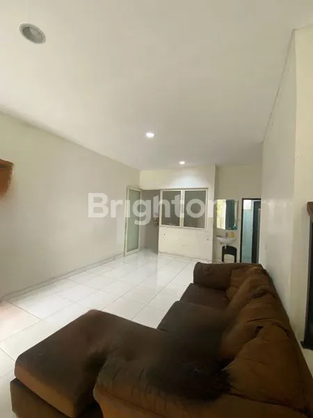 image DISEWAKAN RUMAH DI SEVILLA PARK BSD (1)