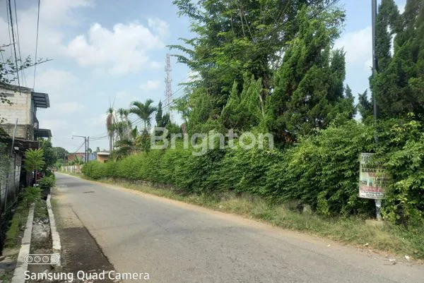 image DISEWAKAN EX. RUMAH MAKAN YANG LUAS, LOKASI STRATEGIS, COCOK BUAT USAHA KULINER, HOMESTAY DLL. (4)