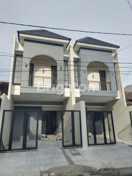 image RUMAH 2 LANTAI BARU GRESS CAKEP DESIGN MODERN NIRWANA EKSEKUTIF DEKAT MERR BARUK, SUPERINDO, PURIMAS, RUNGKUT, NGINDEN, UPN, IPH, STIKOM (1)