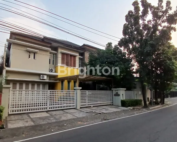 image RUMAH MEWAH DI TENGAH KOTA SIAP HUNI, KEBAYORAN BARU JAKARTA SELATAN - LT: 530 MTR2 (1)