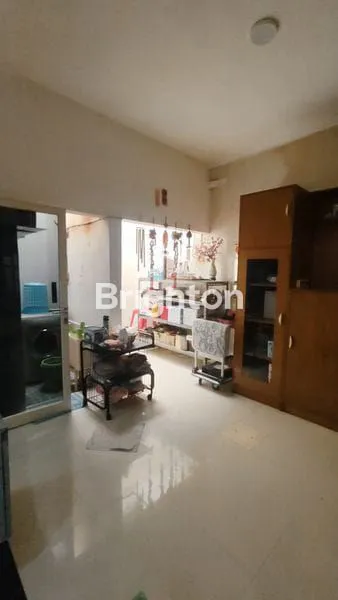 image RUMAH BAGUS SIAP HUNI NIRWANA EKSEKUTIF ROW 3 MOBIL DEKAT MERR RUNGKUT, SUPERINDO, TRANSMART, PURIMAS, NGINDEN, UPN, IPH, DINAMIKA/STIKOM, AKSES TOL (5)