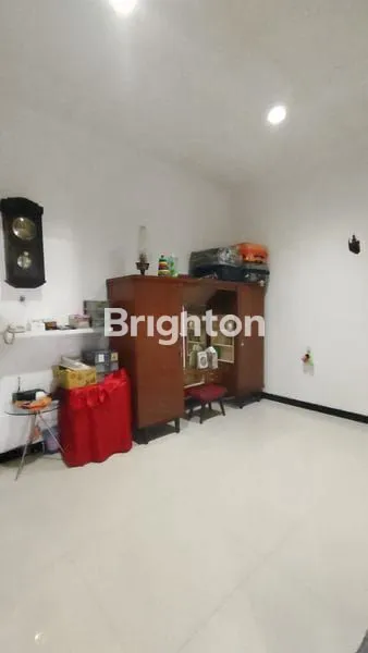 image RUMAH BAGUS SIAP HUNI NIRWANA EKSEKUTIF ROW 3 MOBIL DEKAT MERR RUNGKUT, SUPERINDO, TRANSMART, PURIMAS, NGINDEN, UPN, IPH, DINAMIKA/STIKOM, AKSES TOL (7)