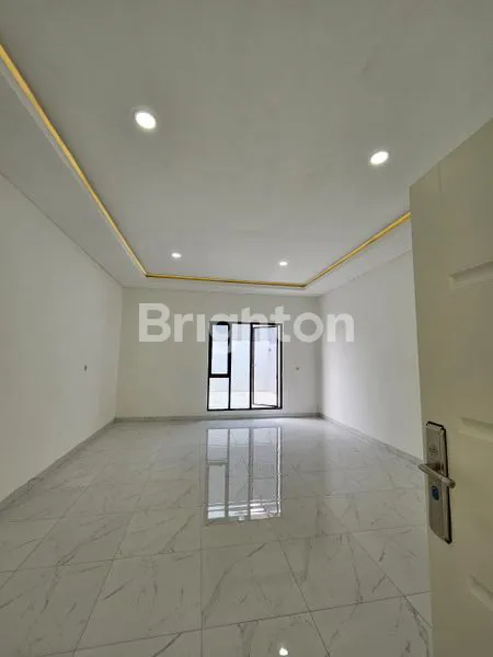 image RUMAH NEW BRAND LOKASI TENANG KAV. DKI MERUYA (3)