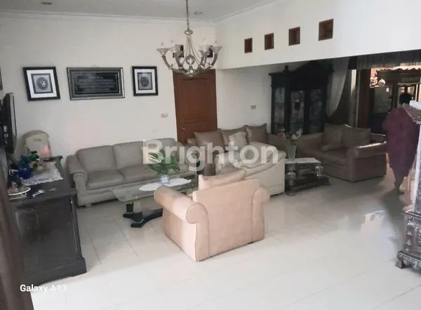 image RUMAH KELAPA DUA JOGLO KEBON JERUK JAKARTA BARAT (6)