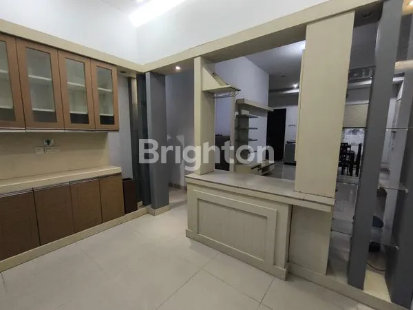 image RUMAH FULL FURNISHED ASRI TENGAH KOTA PEKANBARU (2)