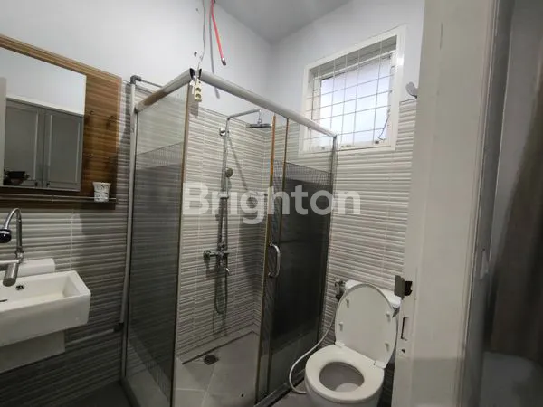 image RUMAH FULL FURNISHED ASRI TENGAH KOTA PEKANBARU (8)