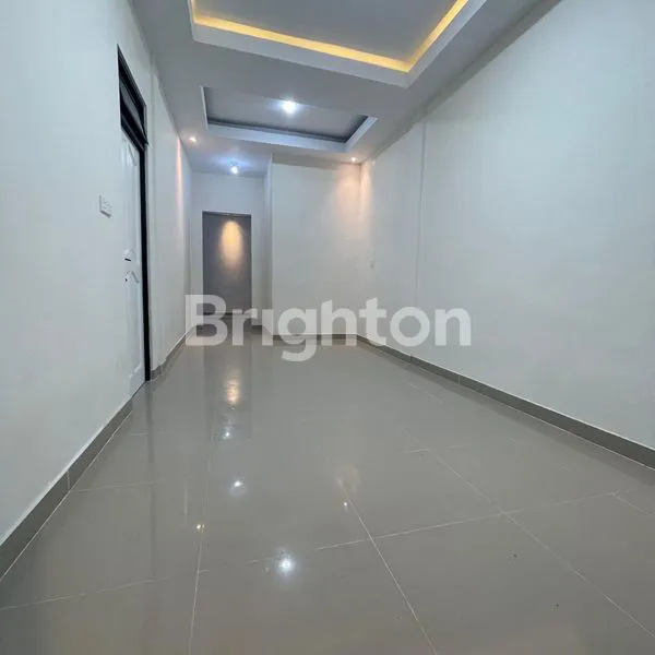 image RUMAH MEWAH 2 LANTAI DI BATAM CENTER (2)