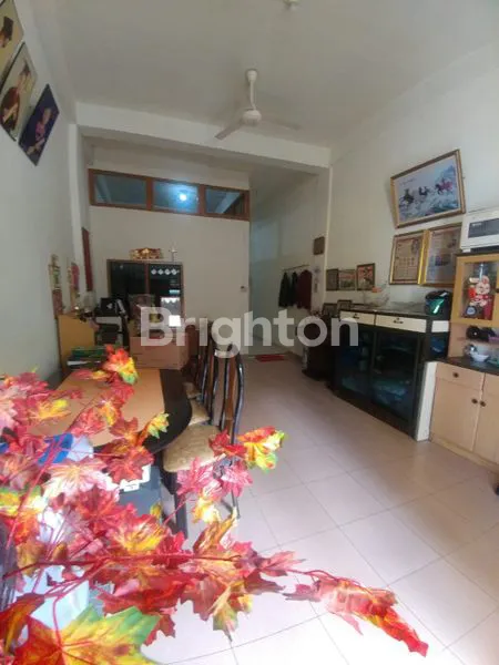 image HUNIAN NYAMAN 3 LANTAI, LOKASI STRATEGIS (2)