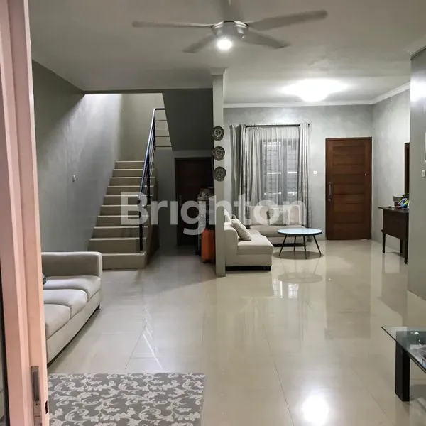 image RUMAH 2 LANTAI LT 161M² DI RATNA MANSION (2)