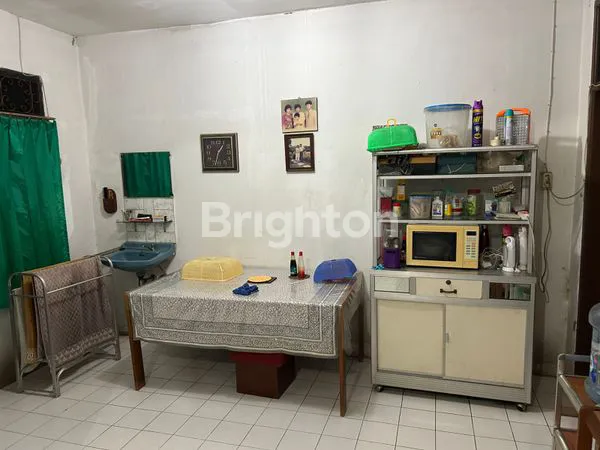 image JUAL RUMAH, LUAS DAN NYAMAN, DI LOKASI STRATEGIS (4)