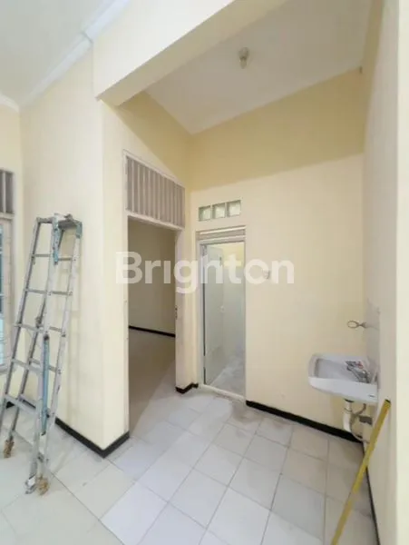 image RUMAH 1 LANTAI SIAP HUNI BAGUS SUTOREJO PRIMA DEKAT RAYA MULYOSARI, MERR KENJERAN, GALAXY MALL, ITS UNAIR, PAKUWON CITY, KERTAJAYA DHARMAHUSADA, WISMA PERMAI (7)