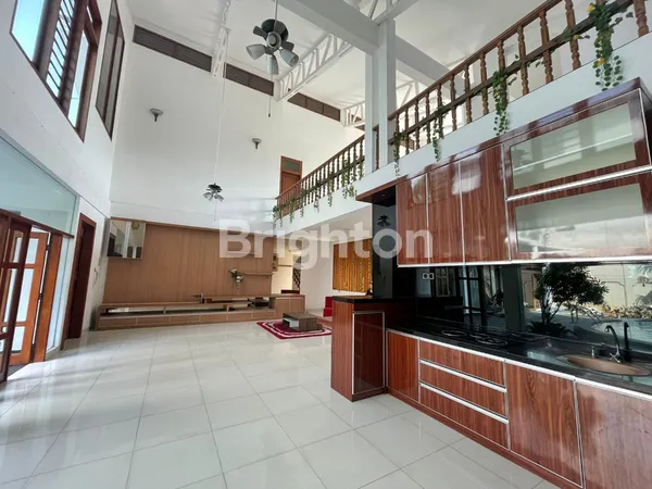 image HUNIAN MEWAH, LOKASI PRESTISIUS, NILAI INVESTASI TINGGI, SIAP HUNI (1)