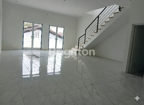 image RUKO 2 LANTAI STRATEGIS DI SAYAP VETERAN SOLO (6)