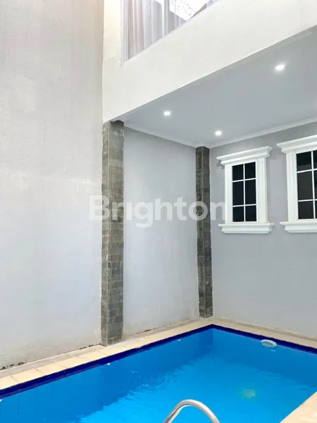 image RUMAH LOKASI PREMIUM JAKSEL DEKAT PONDOK INDAH, DENGAN SWIMMING POOL, DENGAN AFFORDABLE PRICE RP 2,5 MILYAR (2)