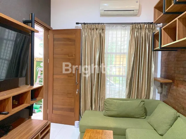 image RUMAH LOKASI PREMIUM JAKSEL DEKAT PONDOK INDAH, DENGAN SWIMMING POOL, DENGAN AFFORDABLE PRICE RP 2,5 MILYAR (3)