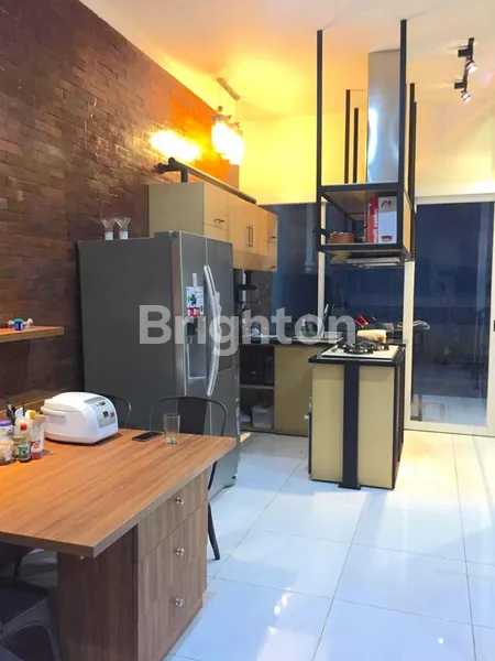 image RUMAH LOKASI PREMIUM JAKSEL DEKAT PONDOK INDAH, DENGAN SWIMMING POOL, DENGAN AFFORDABLE PRICE RP 2,5 MILYAR (5)