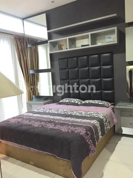 image RUMAH LOKASI PREMIUM JAKSEL DEKAT PONDOK INDAH, DENGAN SWIMMING POOL, DENGAN AFFORDABLE PRICE RP 2,5 MILYAR (6)