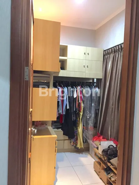 image RUMAH LOKASI PREMIUM JAKSEL DEKAT PONDOK INDAH, DENGAN SWIMMING POOL, DENGAN AFFORDABLE PRICE RP 2,5 MILYAR (7)