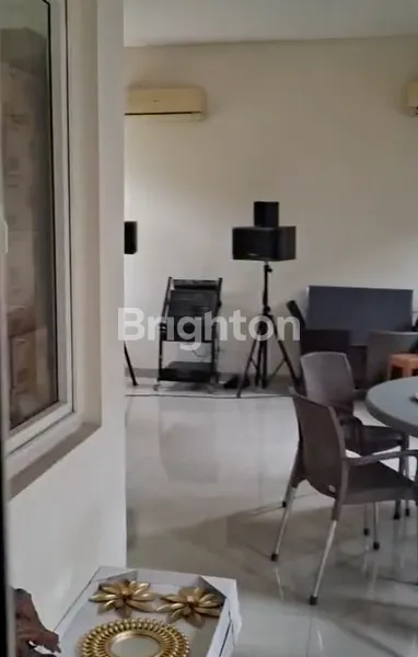 image INVESTASI STRATEGIS! SEMI GEDUNG 444 M² MULTIPURPOSE  – COCOK KLINIK / CAFé / KANTOR, KEBAYORAN BARU (3)