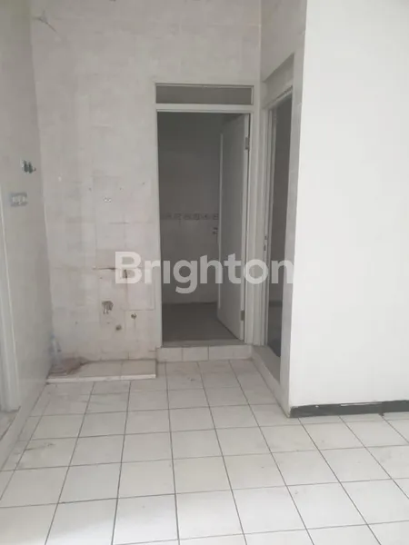 image RUMAH EX KANTOR / GUDANG KLAMPIS SEMOLO, LOKASI STRATEGIS (3)