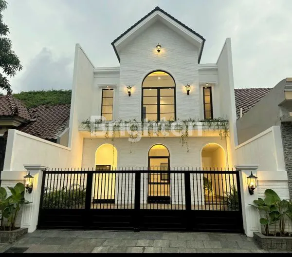image RUMAH BARU COLONIAL MODERN 2 LANTAI (1)