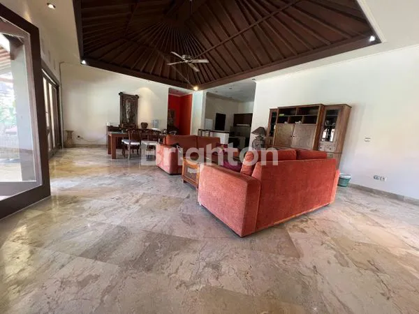 image VILLA FULLY FURNISHED AREA MUMBUL NUSA DUA (6)