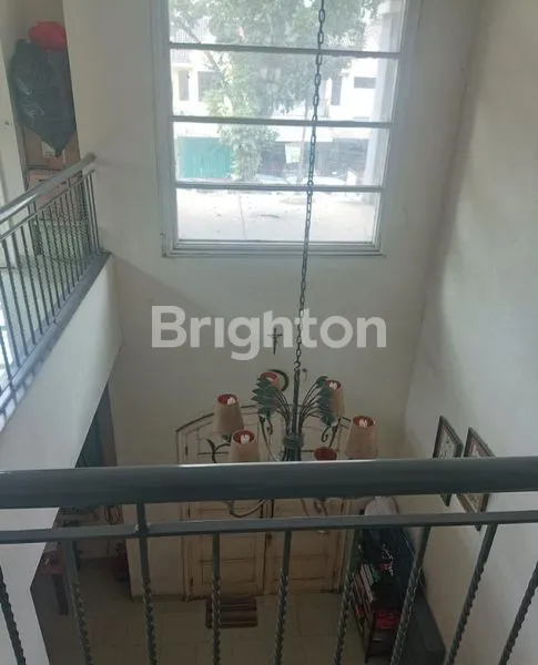 image RUMAH STRATEGIS DI SEKTOR 7A GADING SERPONG TANGERANG (4)