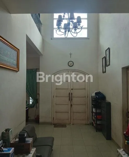 image RUMAH STRATEGIS DI SEKTOR 7A GADING SERPONG TANGERANG (2)