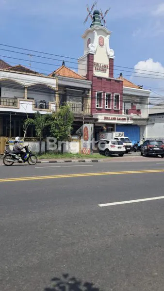 image RUKO BESAR STRATEGIS DI JL. BULUH INDAH, DENPASAR! (4)
