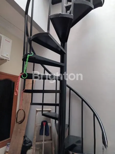 image RUMAH 2½ LANTAI DI KOSAMBI BARU CENGKARENG JAKARTA BARAT  (7)