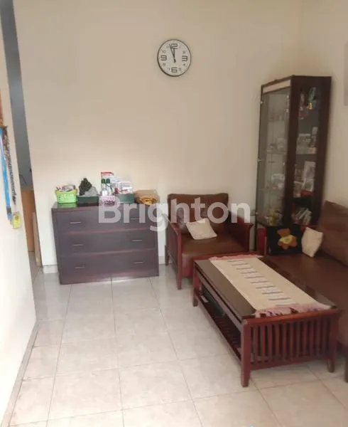image RUMAH 2½ LANTAI DI KOSAMBI BARU CENGKARENG JAKARTA BARAT  (2)