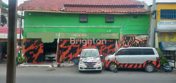 RUKO BERADA DIAREA RAMAI BISNIS DAN PERDAGANGAN