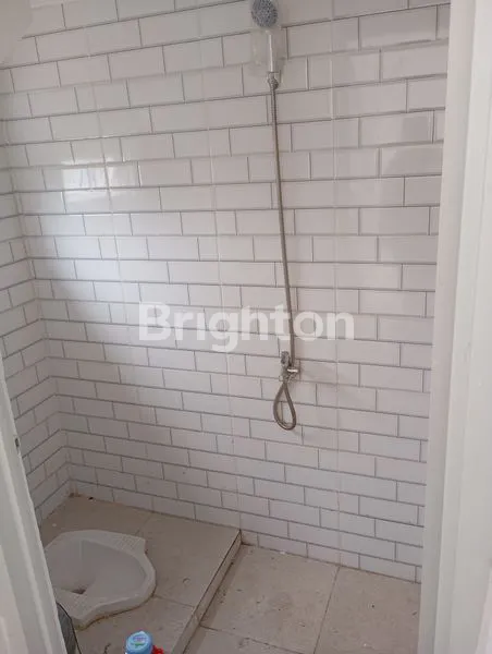 image RUMAH NYAMAN DAN STRATEGIS DI VILA KEBUN RAYA CIBINONG 1 (5)