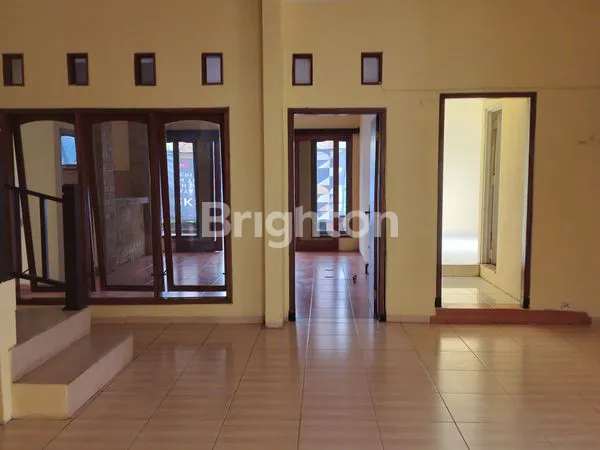 image VILLA  2 LANTAI  POSISI HOOK, BU, DIBAWAH HARGA PASAR,  DI DAERAH TEMAS  BATU MALANG (2)