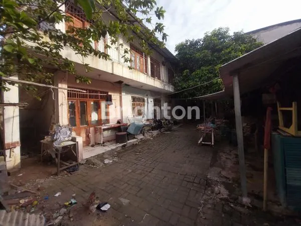 image KONTRAKAN DI RAWALUMBU (1)