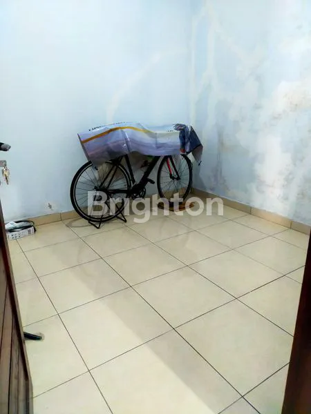 image RUMAH DI SEWAKAN DI LINGKUNGAN NYAMAN DI PERUMAHAN STRAITS RESIDENCE DI BONGAN PALA TABANAN (4)